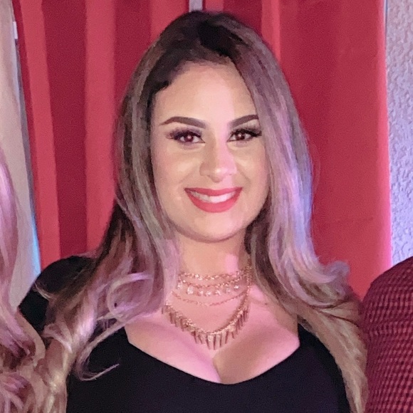 Meet your Posher, Teresa - Picture 1 of 1